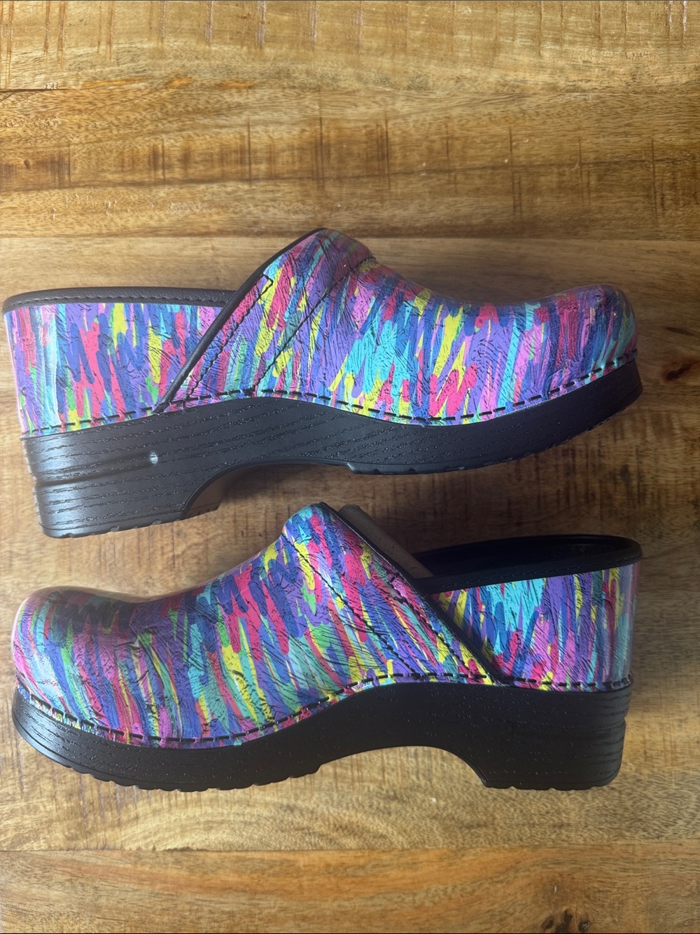 Dansko Women's Slip-On nursing mules Clogs shoes abstract Marker patent leather